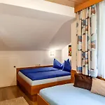 Haus Alpenheim 1 *