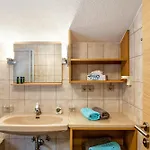 Haus Alpenheim 1 *