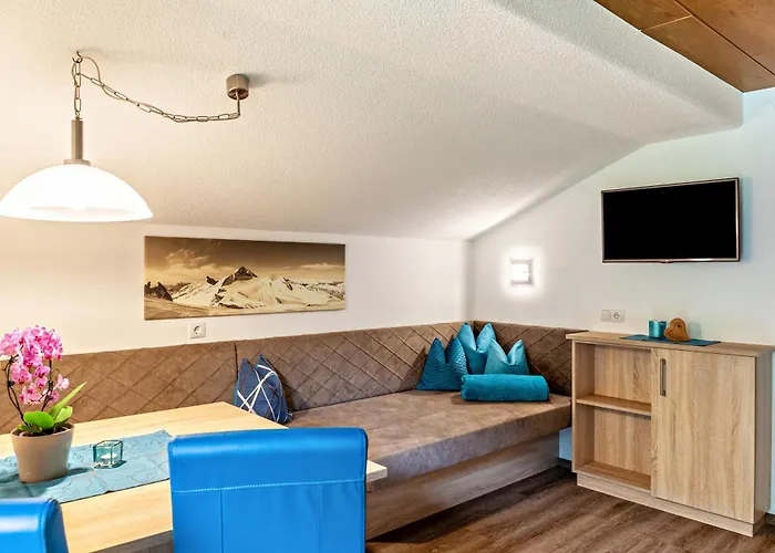 Haus Alpenheim 1 Apartment *