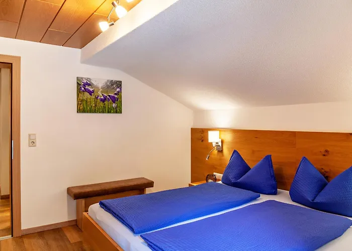 Haus Alpenheim 1 Apartment *