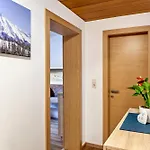 Haus Alpenheim 1 Apartment