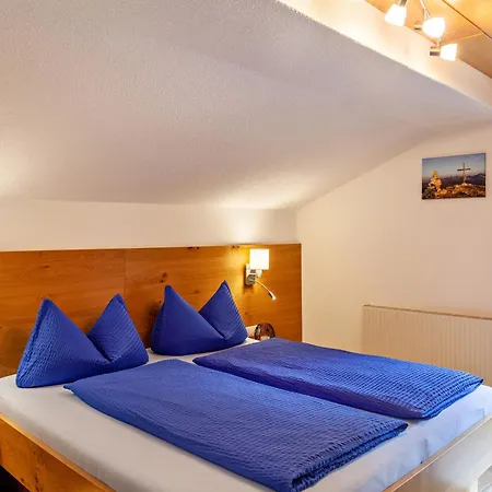 Haus Alpenheim 1 *
