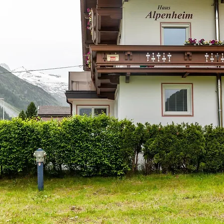 Haus Alpenheim 1 Apartment